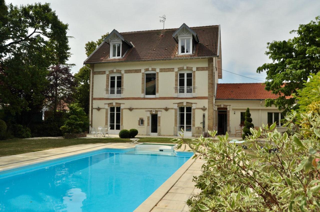 Le Jardin De Fresnes Bed & Breakfast ภายนอก รูปภาพ